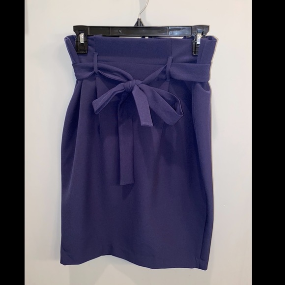 Liz Claiborne Dresses & Skirts - Liz Claiborne Pencil Skirt